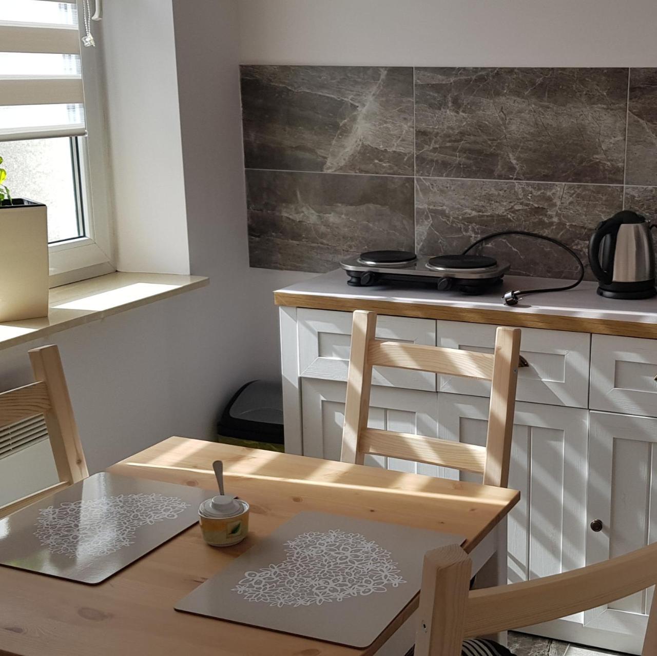 Apartament Bernadett Освиенцим Екстериор снимка