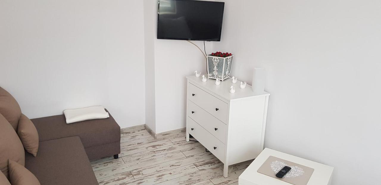 Apartament Bernadett Освиенцим Екстериор снимка